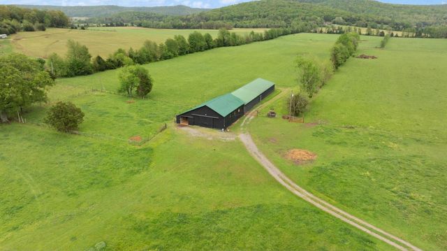 878 Horizon Loop, Monticello, KY 42633