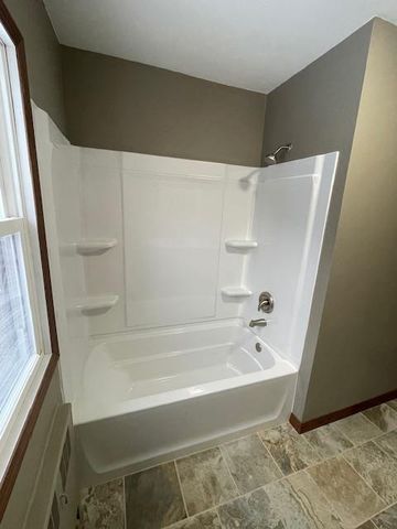 120 N Madison Street, Evansville, WI 53536