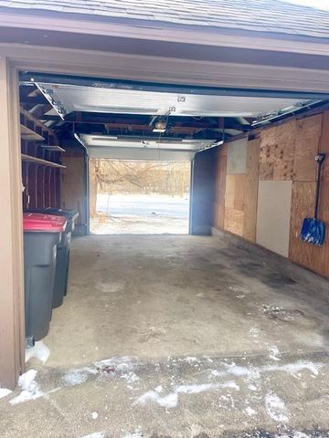 120 N Madison Street, Evansville, WI 53536