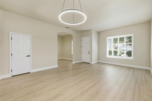 830 DUNBAR Ct, Lincoln, CA 95648