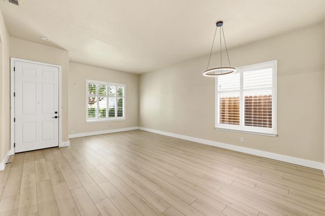 830 DUNBAR Ct, Lincoln, CA 95648