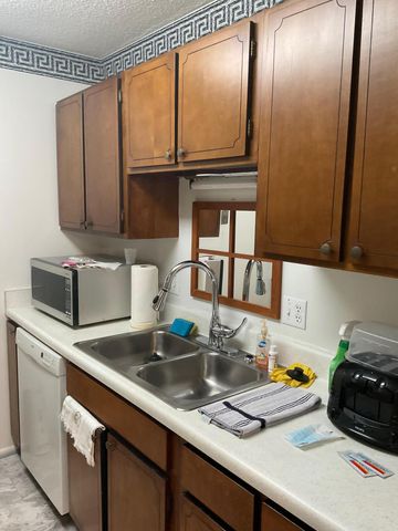 319 Laurens Street SW Apt A5, Aiken, SC 29801
