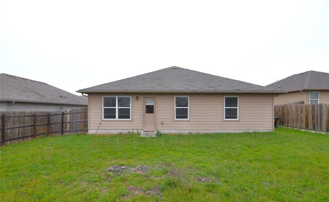 106 Leona River TRL, Hutto, TX 78634