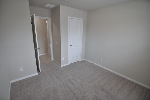 106 Leona River TRL, Hutto, TX 78634