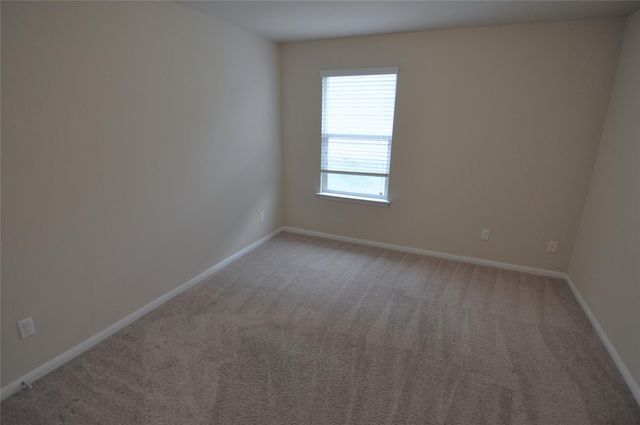 106 Leona River TRL, Hutto, TX 78634