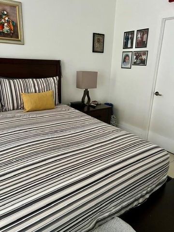 1701 NE 115th St 1A, Miami, FL 33181