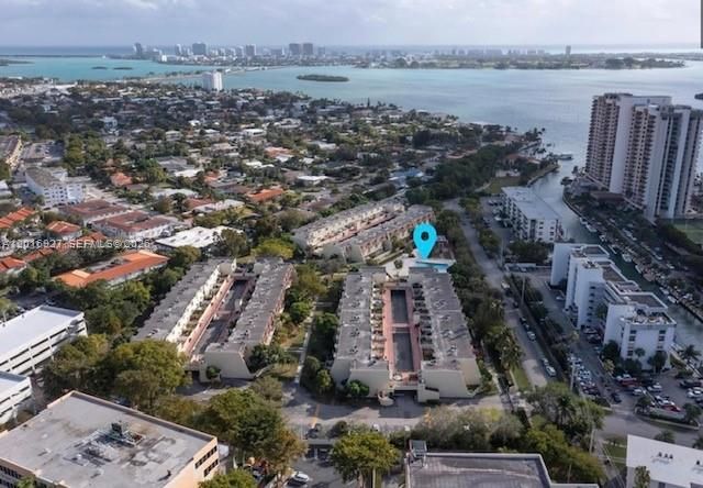 1701 NE 115th St 1A, Miami, FL 33181