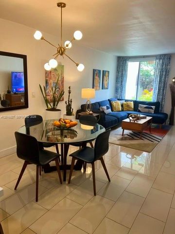 1701 NE 115th St 1A, Miami, FL 33181