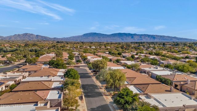 7364 E Placita Luz De La Luna, Tucson, AZ 85715