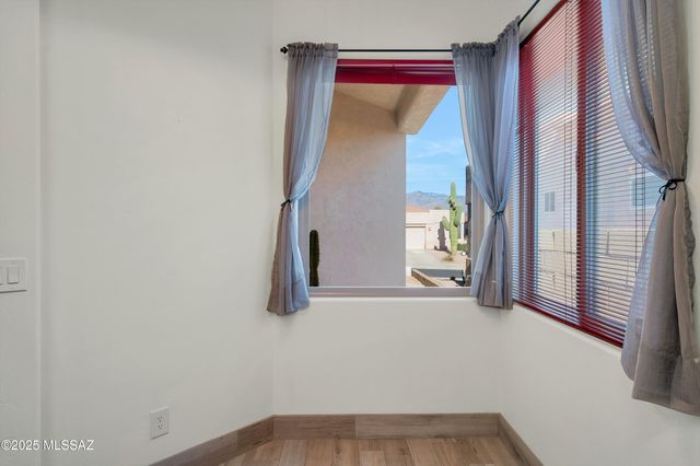 7364 E Placita Luz De La Luna, Tucson, AZ 85715