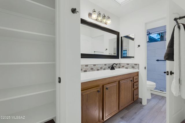 7364 E Placita Luz De La Luna, Tucson, AZ 85715