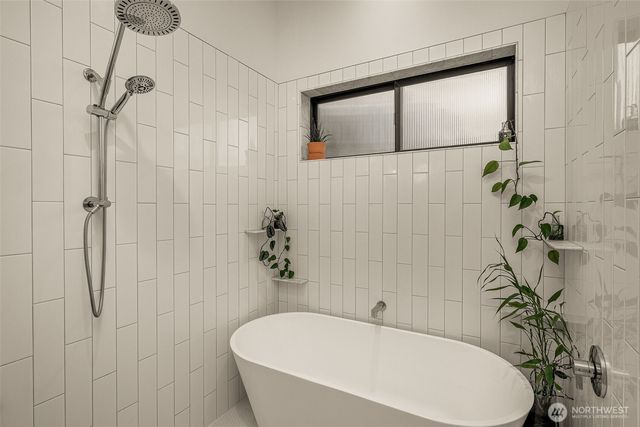 4321 S Holly Street, Seattle, WA 98118