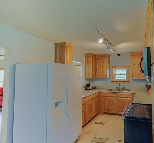 3365 N Fm 730, Decatur, TX 76234