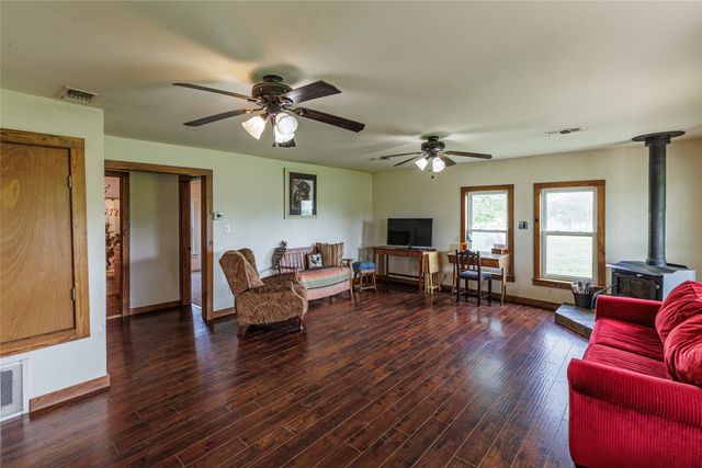 3365 N Fm 730, Decatur, TX 76234