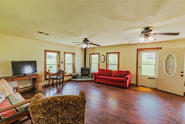 3365 N Fm 730, Decatur, TX 76234