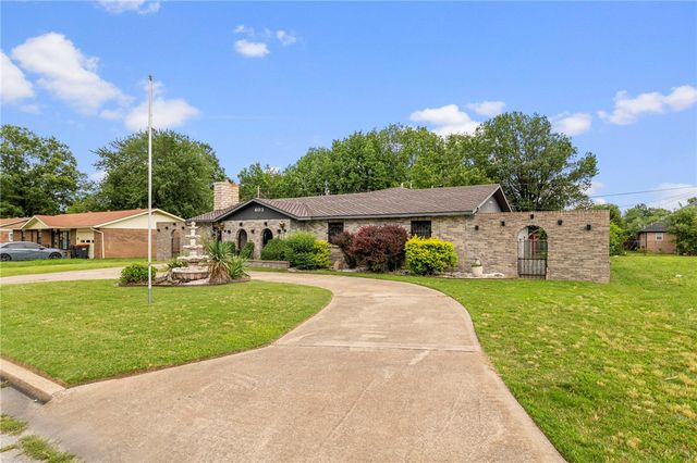 603 Thomas Boulevard, Springdale, AR 72762