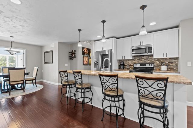 5771 ST IVES ROAD, Oshkosh, WI 54904