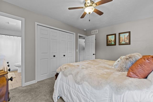 5771 ST IVES ROAD, Oshkosh, WI 54904