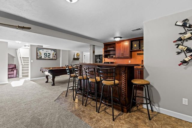 5771 ST IVES ROAD, Oshkosh, WI 54904