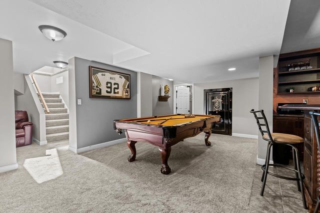 5771 ST IVES ROAD, Oshkosh, WI 54904