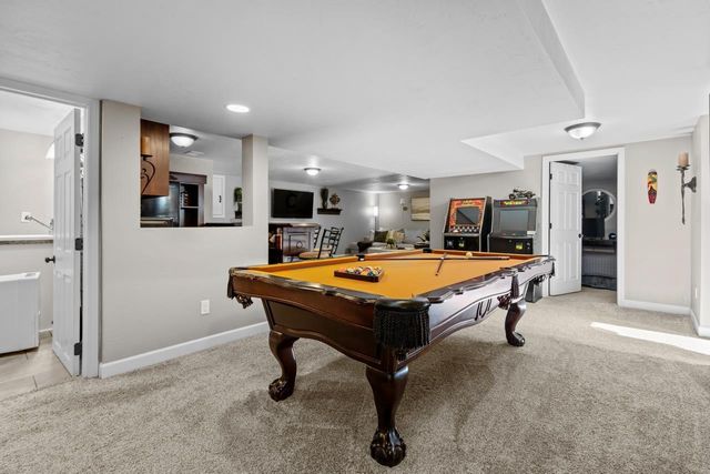 5771 ST IVES ROAD, Oshkosh, WI 54904
