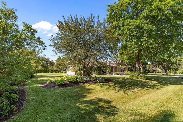 5771 ST IVES ROAD, Oshkosh, WI 54904