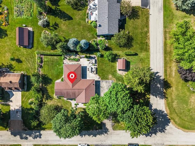 5771 ST IVES ROAD, Oshkosh, WI 54904