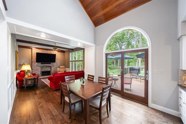 7616 Slater Street, Overland Park, KS 66204