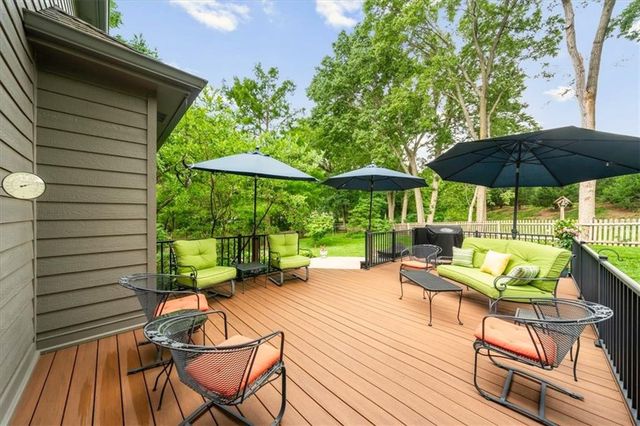 7616 Slater Street, Overland Park, KS 66204