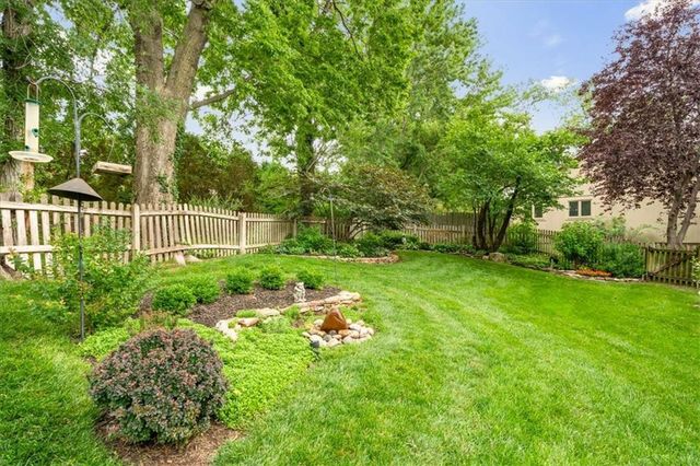 7616 Slater Street, Overland Park, KS 66204