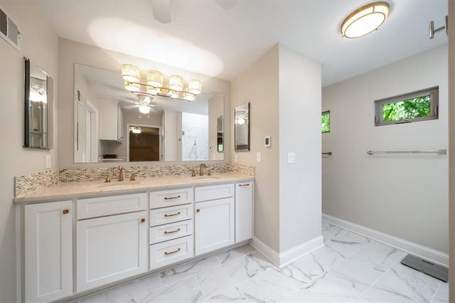 7616 Slater Street, Overland Park, KS 66204