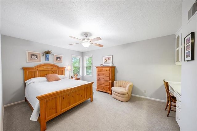 7616 Slater Street, Overland Park, KS 66204