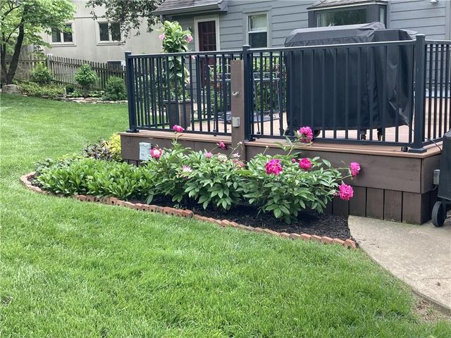 7616 Slater Street, Overland Park, KS 66204