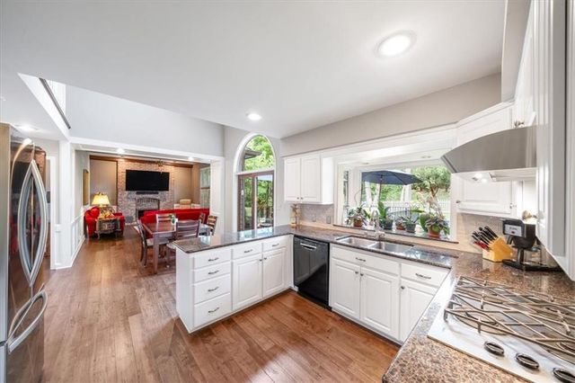7616 Slater Street, Overland Park, KS 66204