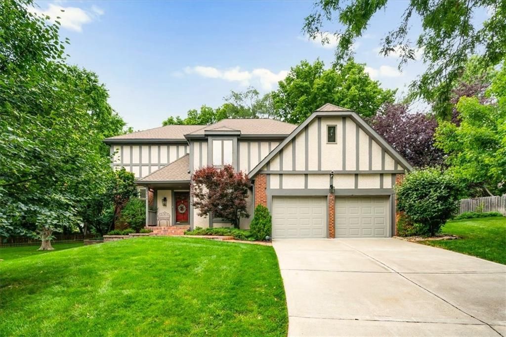 7616 Slater Street, Overland Park, KS 66204