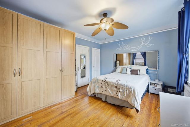 4755 39th Place 3H, Sunnyside, NY 11104