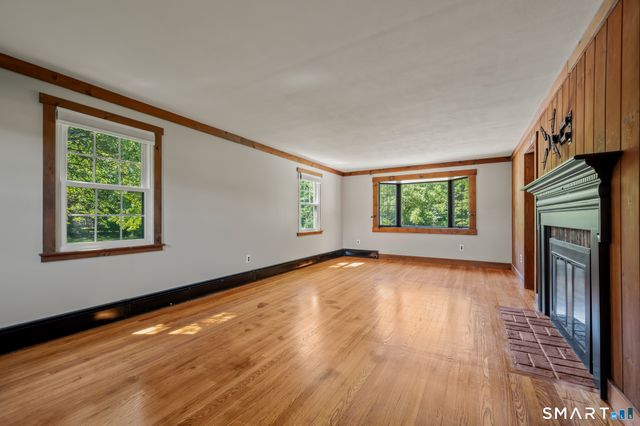11 Bantle Road, Glastonbury, CT 06033