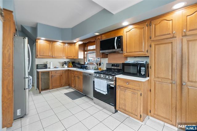 255 Elm Avenue, Bogota, NJ 07603