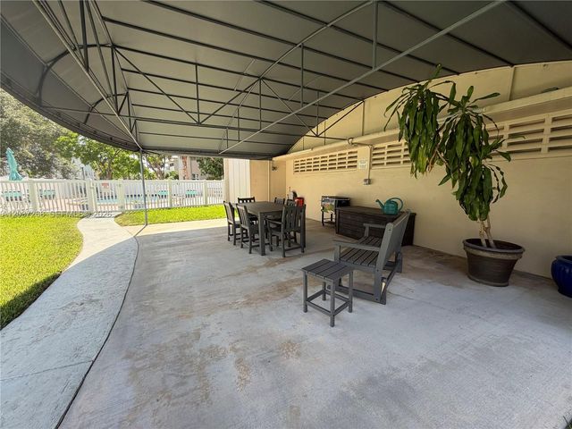 1965 S Ocean Blvd 208, Lauderdale By The Sea, FL 33062
