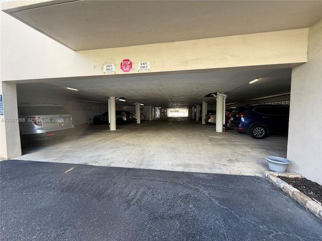 1965 S Ocean Blvd 208, Lauderdale By The Sea, FL 33062