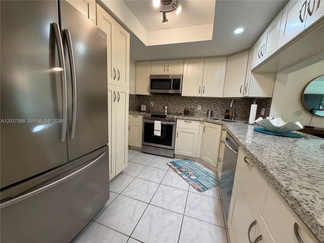 1965 S Ocean Blvd 208, Lauderdale By The Sea, FL 33062