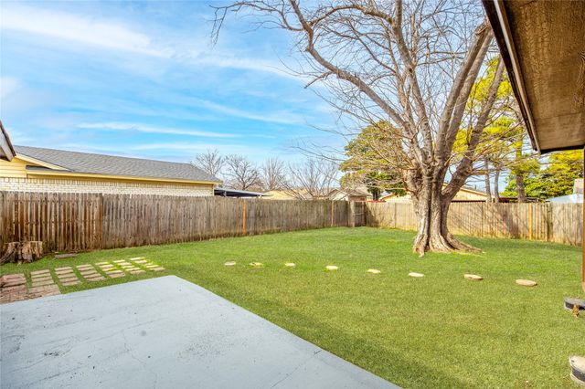 2105 Matterhorn Drive, Garland, TX 75044