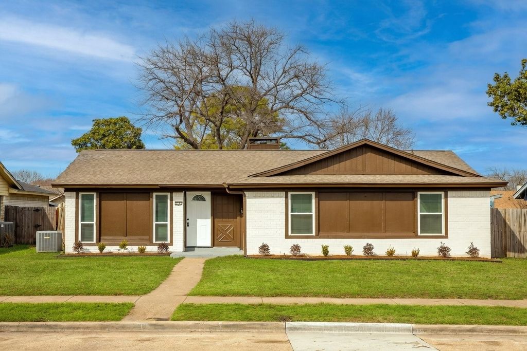 2105 Matterhorn Drive, Garland, TX 75044