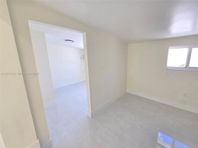 571 E 54th St, Hialeah, FL 33013