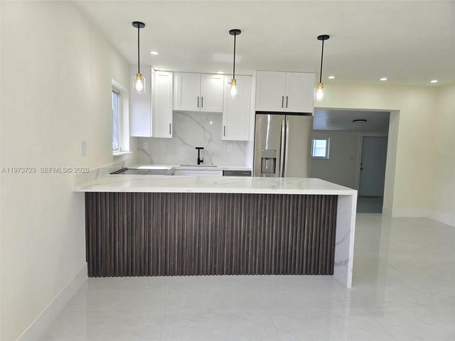 571 E 54th St, Hialeah, FL 33013