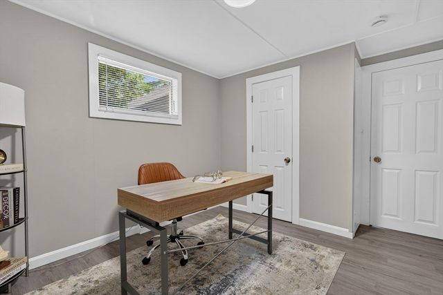 1 Arlington Rd, Wareham, MA 02571