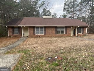 280 Chase Drive, Fayetteville, GA 30214