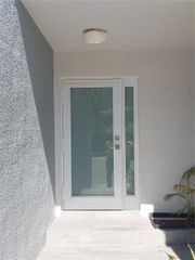 255 Poinciana Dr 605, Sunny Isles Beach, FL 33160