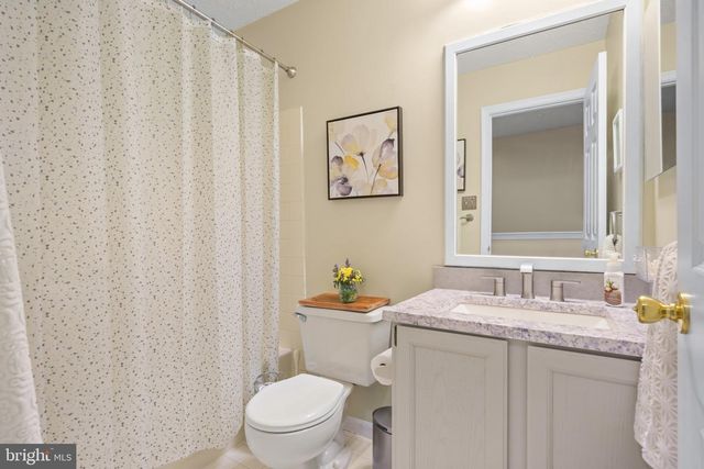205 BERKSHIRE WAY, Evesham, NJ 08053