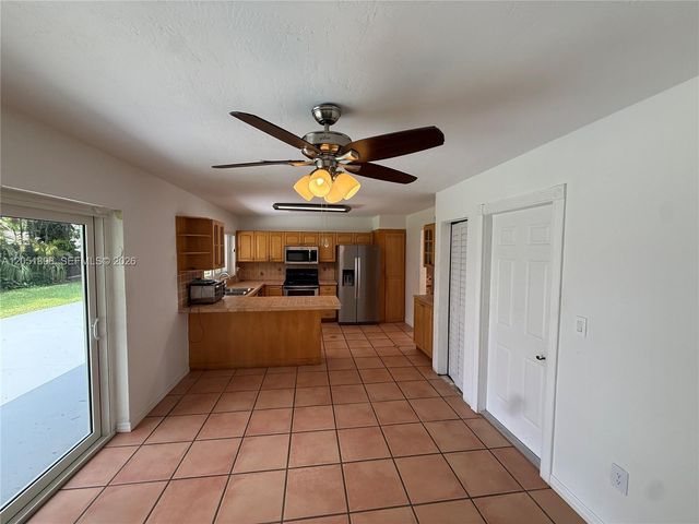 10601 SW 96th Street, Miami, FL 33176